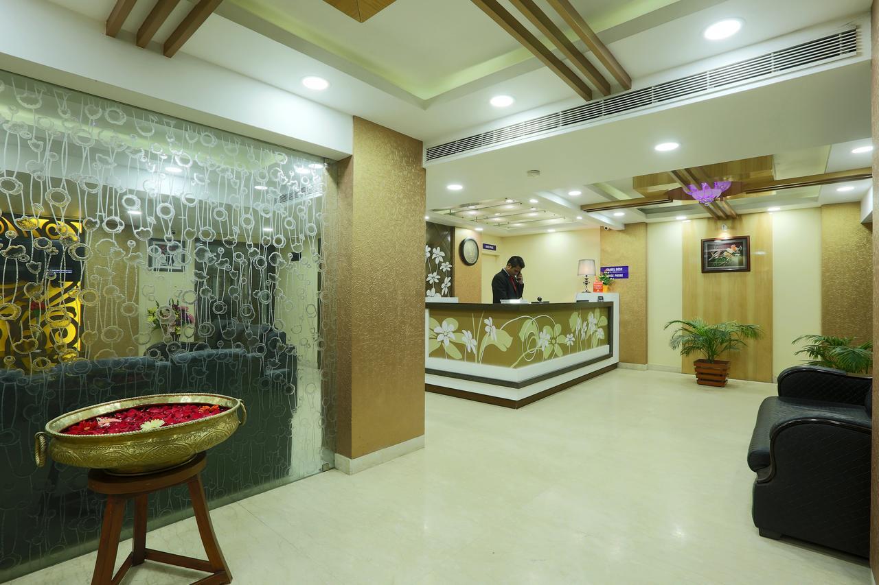 Hotel Sj International Γουβαχάτι Εξωτερικό φωτογραφία