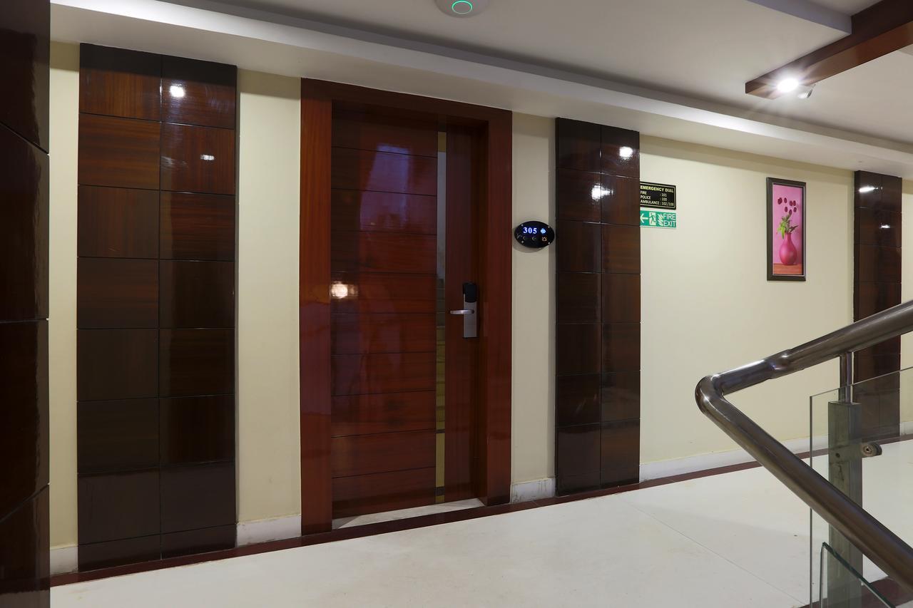 Hotel Sj International Γουβαχάτι Εξωτερικό φωτογραφία