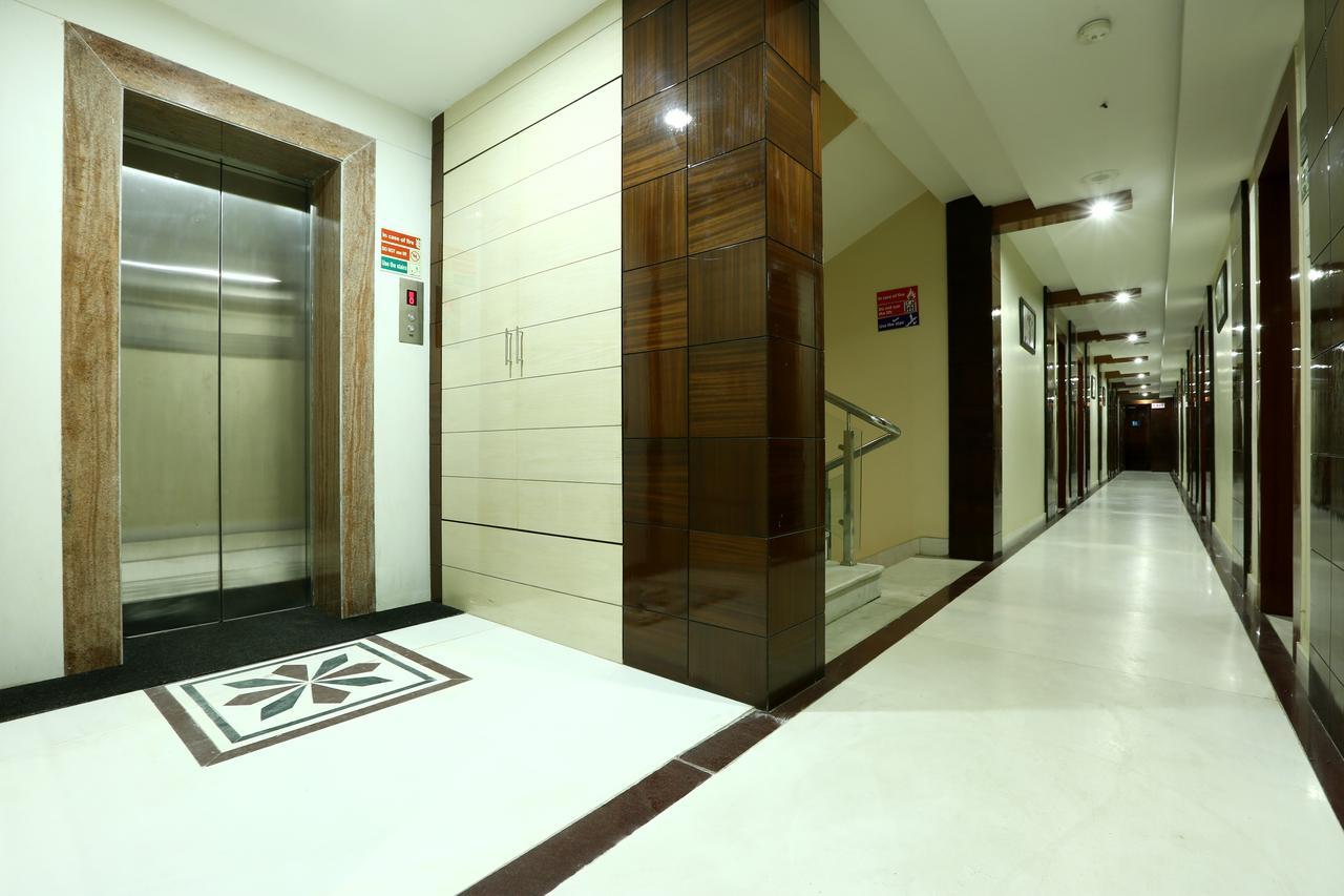 Hotel Sj International Γουβαχάτι Εξωτερικό φωτογραφία