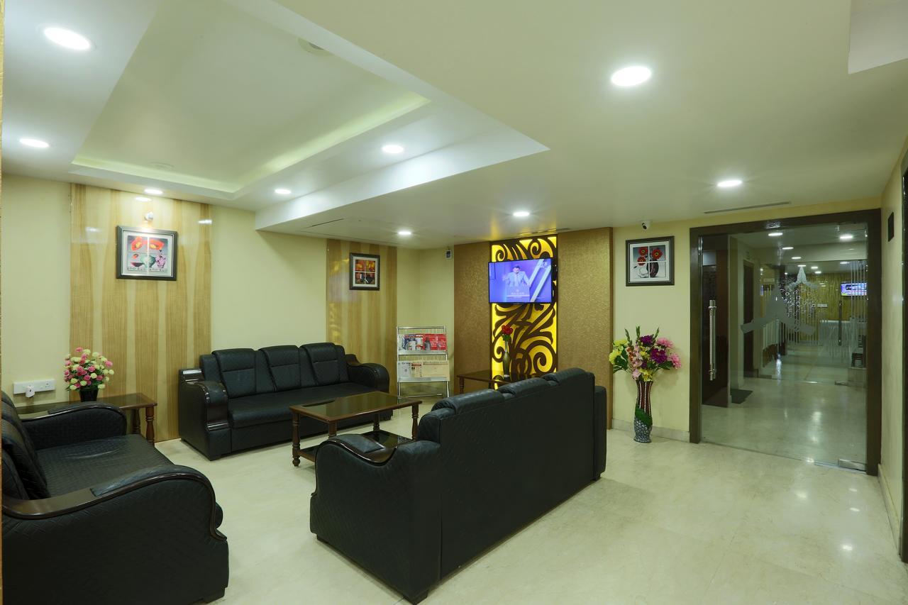 Hotel Sj International Γουβαχάτι Εξωτερικό φωτογραφία